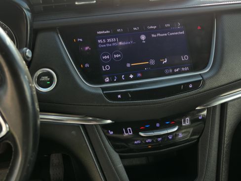 Certified 2022 Cadillac XT5 Luxury image 19