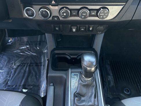 Used 2020 Toyota Tacoma 4x4 Double Cab image 14