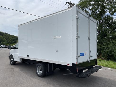 New 2023 GMC Savana 3500 w/ Power Convenience Package image 8