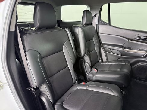 Used 2019 GMC Acadia SLT image 31