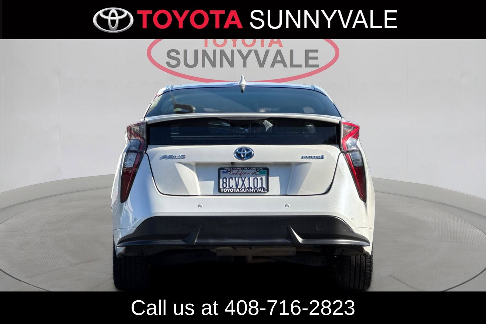 Used 2018 Toyota Prius Four Touring w/ Premium Convenience Package FWD image 9