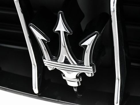 Used 2021 Maserati Levante image 86