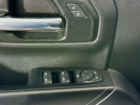 Used 2023 Chevrolet Silverado 1500 Custom RWD image 22