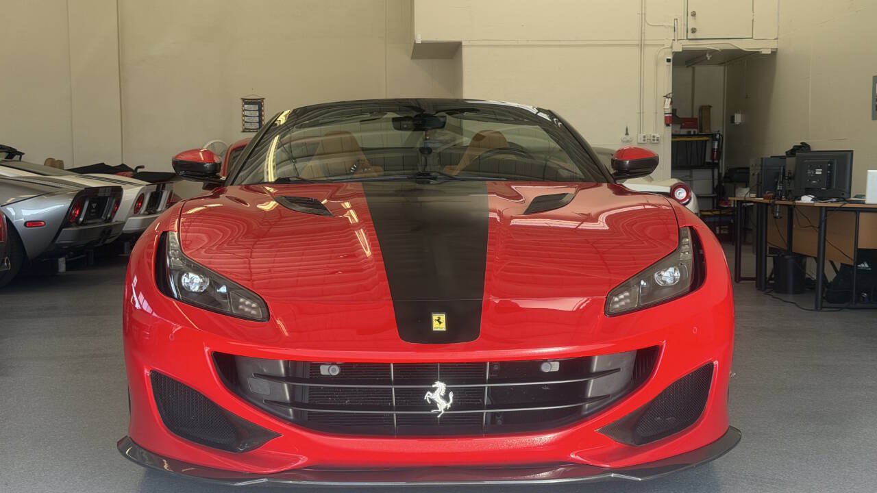 Used 2019 Ferrari Portofino RWD image 4
