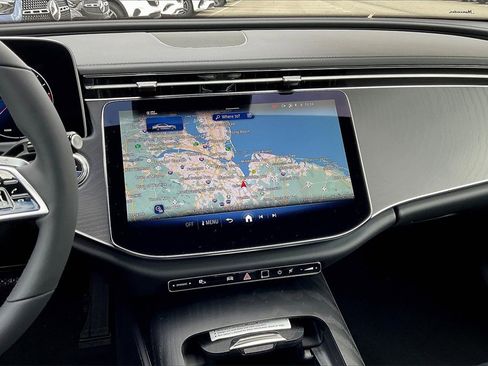 New 2026 Mercedes-Benz E 350 4MATIC Sedan image 7