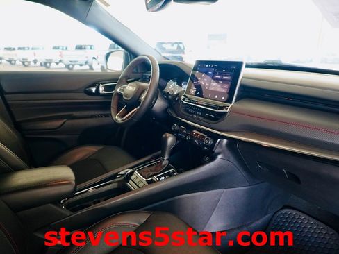 Used 2024 Jeep Compass Trailhawk image 11