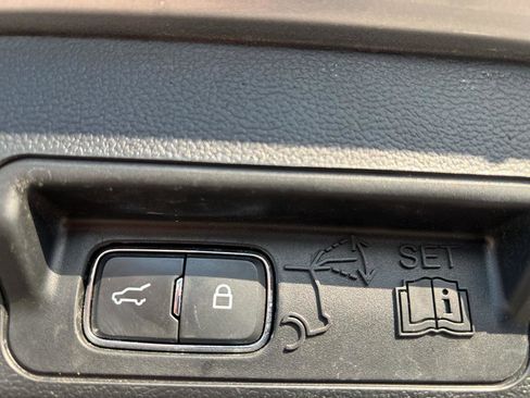 Used 2023 Ford Explorer XLT w/ Equipment Group 202A image 22