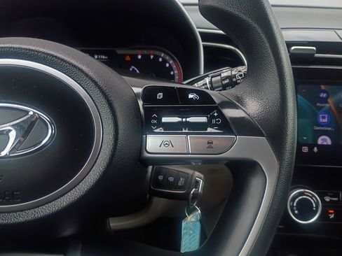 Used 2023 Hyundai Tucson SE image 25