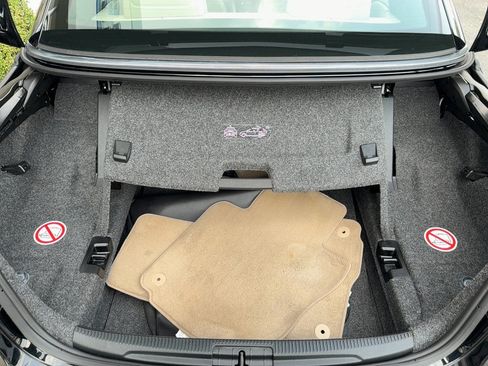Used 2010 Volkswagen Eos Lux FWD image 24