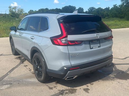 Used 2023 Honda CR-V Sport Touring image 3