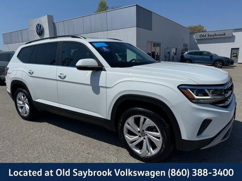 Used 2023 Volkswagen Atlas SE w/ Panoramic Sunroof Package AWD/4WD image 3
