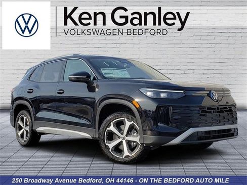 New 2026 Volkswagen Tiguan SE image 1