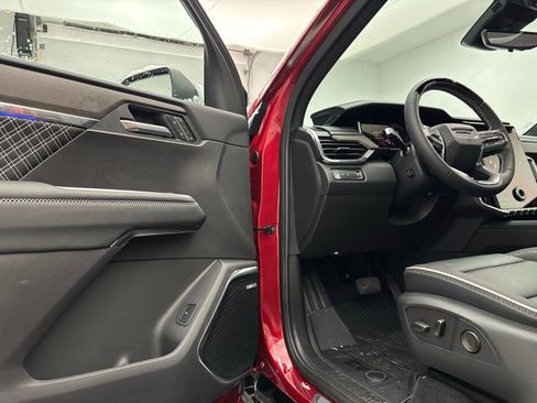 New 2026 GMC Acadia Denali w/ Super Cruise Package image 20