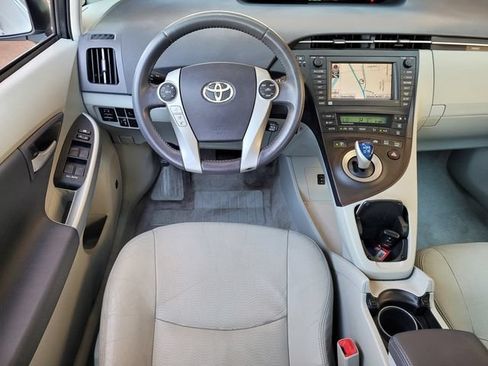 Used 2010 Toyota Prius Five FWD image 19