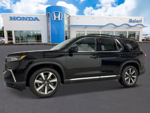 New 2025 Honda Pilot Touring image 2
