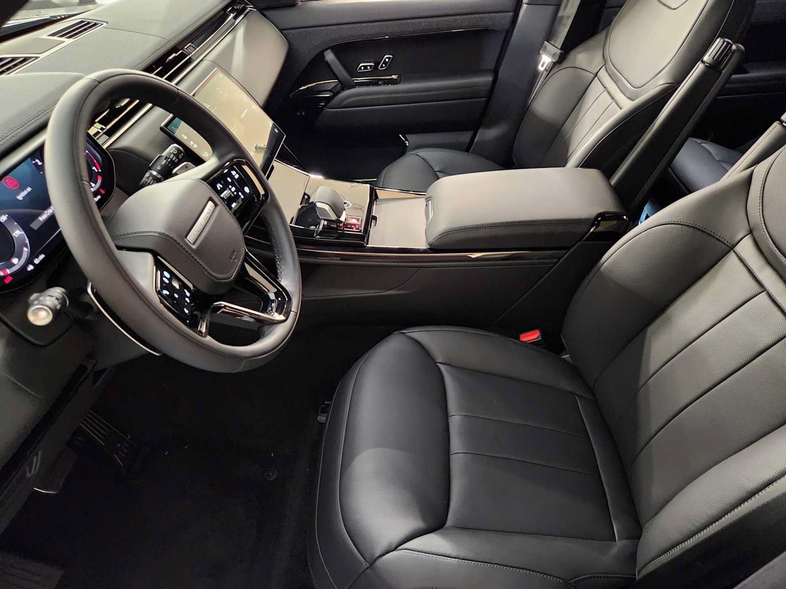 New 2027 Land Rover Range Rover Sport Dynamic SE AWD/4WD image 14