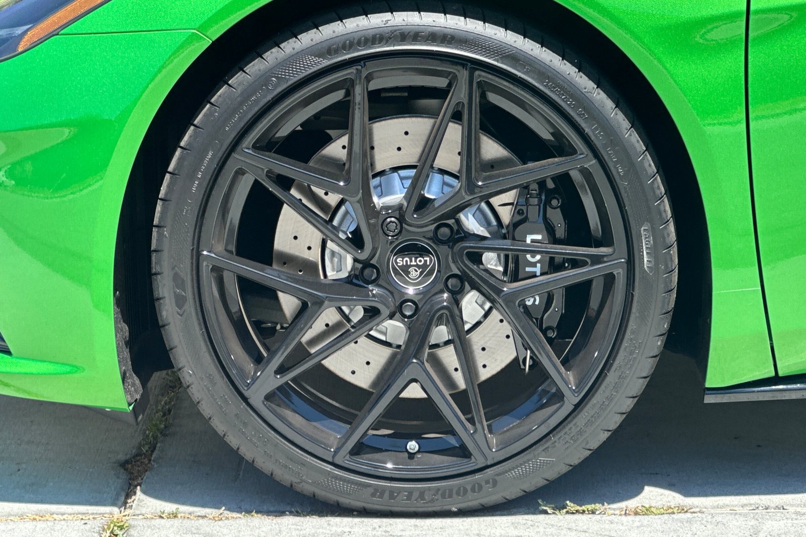 New 2026 Lotus Emira RWD image 25