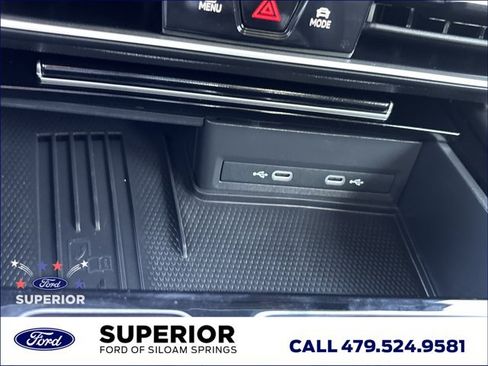 Used 2025 Volkswagen Atlas SEL AWD/4WD image 39