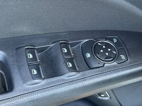 Used 2019 Ford Fusion SE image 13