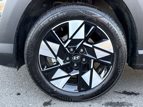 Certified 2025 Hyundai Kona SEL image 12