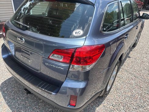 Used 2014 Subaru Outback 2.5i AWD/4WD image 24
