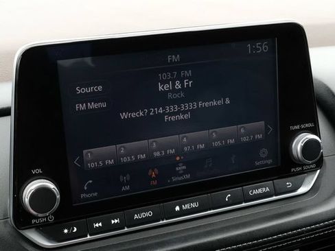 Used 2021 Nissan Rogue SV AWD/4WD image 27