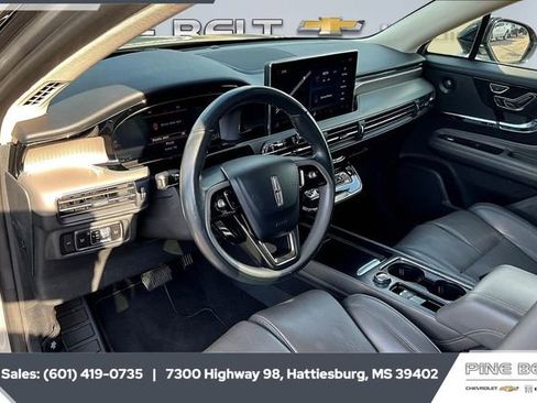 Used 2023 Lincoln Corsair Reserve w/ Equipment Group 202A image 12