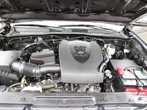 Certified 2023 Toyota Tacoma SR5 RWD image 17