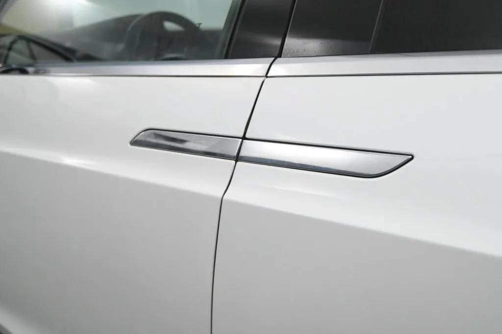 Used 2020 Tesla Model X Long Range AWD/4WD image 13