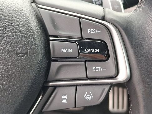 Used 2018 Honda Accord Sport image 22