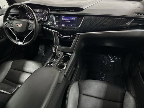 Used 2020 Cadillac XT6 Premium Luxury AWD/4WD image 11