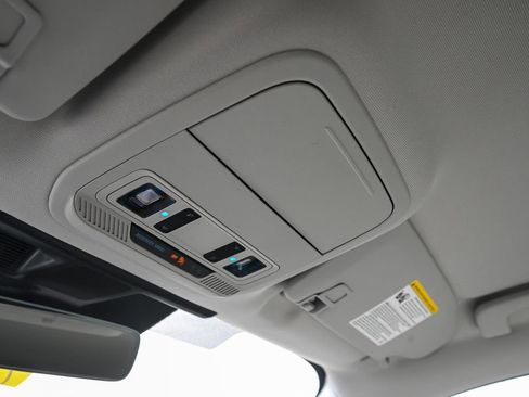 Certified 2025 Ford Mustang Mach-E Premium image 39