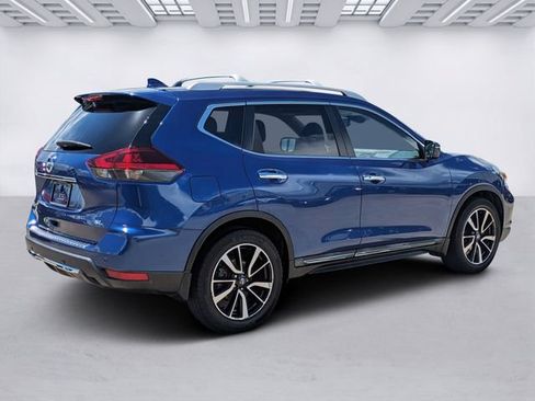 Used 2019 Nissan Rogue SL w/ Premium Package FWD image 4