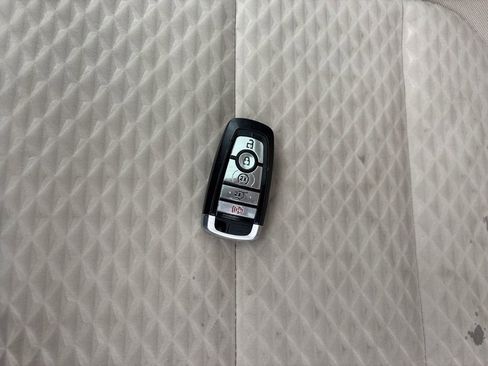 Used 2021 Ford Escape SE w/ Convenience Package image 33