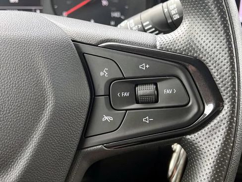 Certified 2024 Chevrolet Trax LS w/ LS Convenience Package FWD image 24