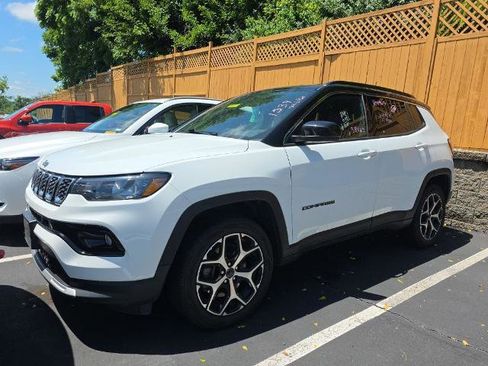 Used 2025 Jeep Compass Limited AWD/4WD image 1