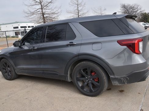 Certified 2022 Ford Explorer ST w/ Equipment Group 401A image 8