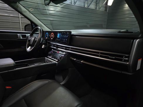 Used 2025 Hyundai Santa Fe SEL image 12