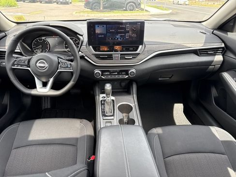 Certified 2025 Nissan Altima 2.5 SV w/ SV Premium Package FWD image 11