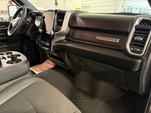 Certified 2025 RAM 2500 Big Horn AWD/4WD image 7
