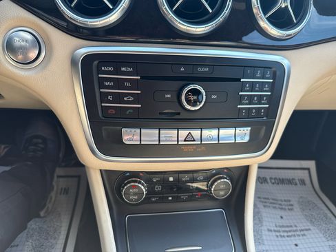 Used 2019 Mercedes-Benz CLA 250 4MATIC w/ Premium Package image 22