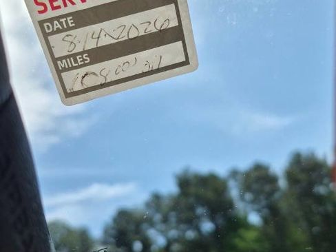 Used 2010 Chevrolet Colorado LT image 32