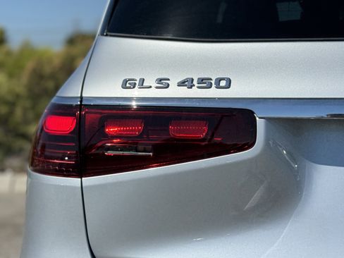 New 2025 Mercedes-Benz GLS 450 4MATIC image 11