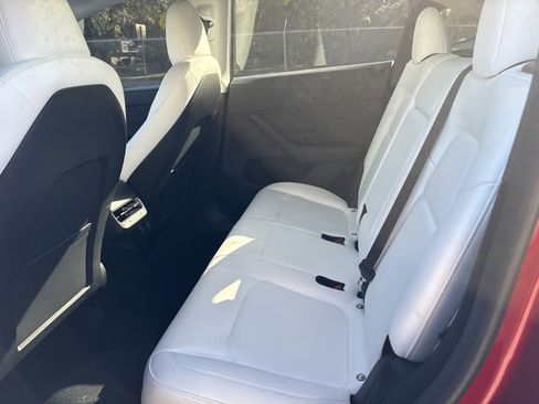 Used 2024 Tesla Model Y Long Range image 13