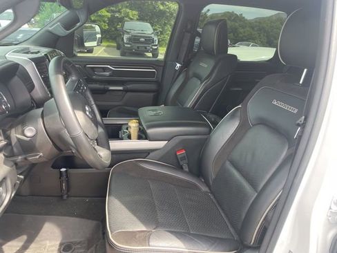 Used 2024 RAM 1500 Laramie AWD/4WD image 6