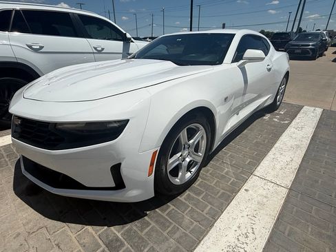 Used 2020 Chevrolet Camaro LT RWD image 1