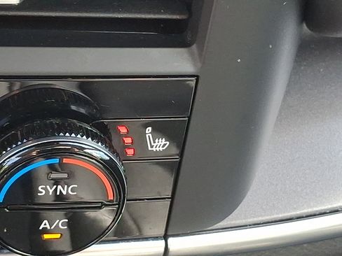 Certified 2023 Nissan Rogue SV w/ SV Premium B Package AWD/4WD image 23