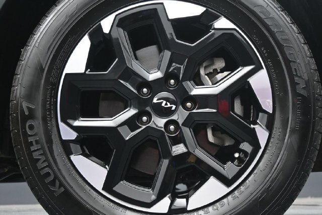 Used 2026 Kia Sorento S FWD image 9