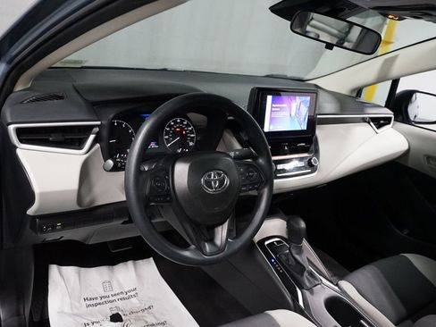 Certified 2025 Toyota Corolla LE FWD image 11