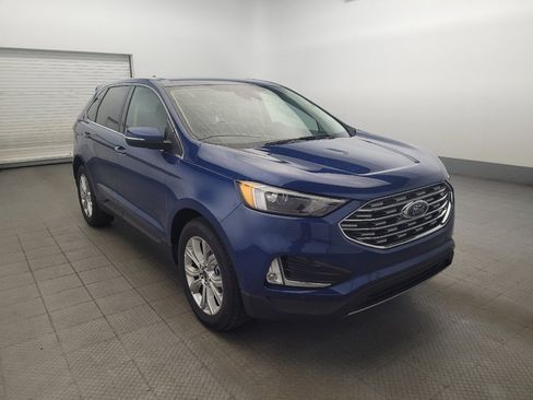 Used 2023 Ford Edge Titanium image 13